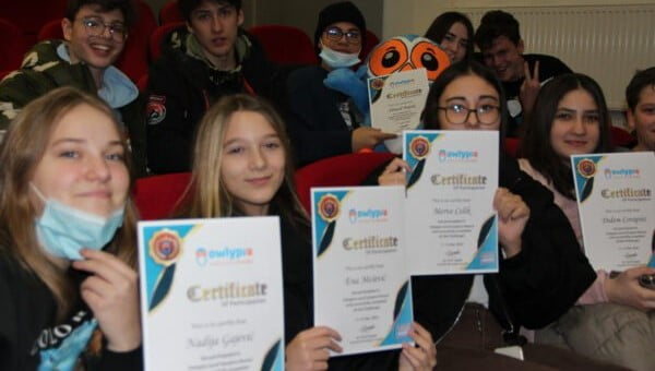Students with Owlypia Certificates